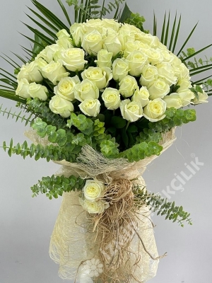 Alluring Bouquet of Special 41 White Roses