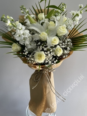Stylish White Flower Bouquet