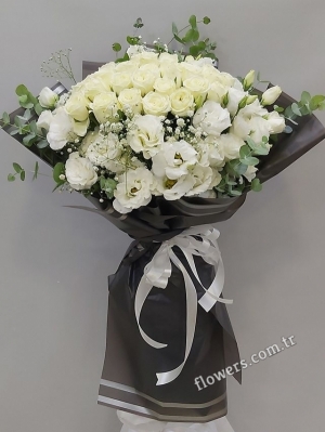 Amazing White Rose Bouquet