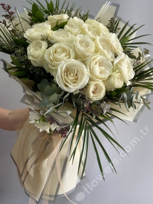 Premium White Rose Bouquet