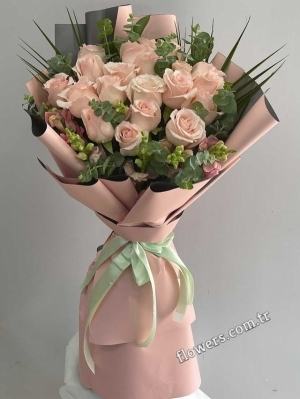 Salmon Pink Rose Bouquet
