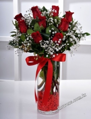 9 Red Roses In Vase