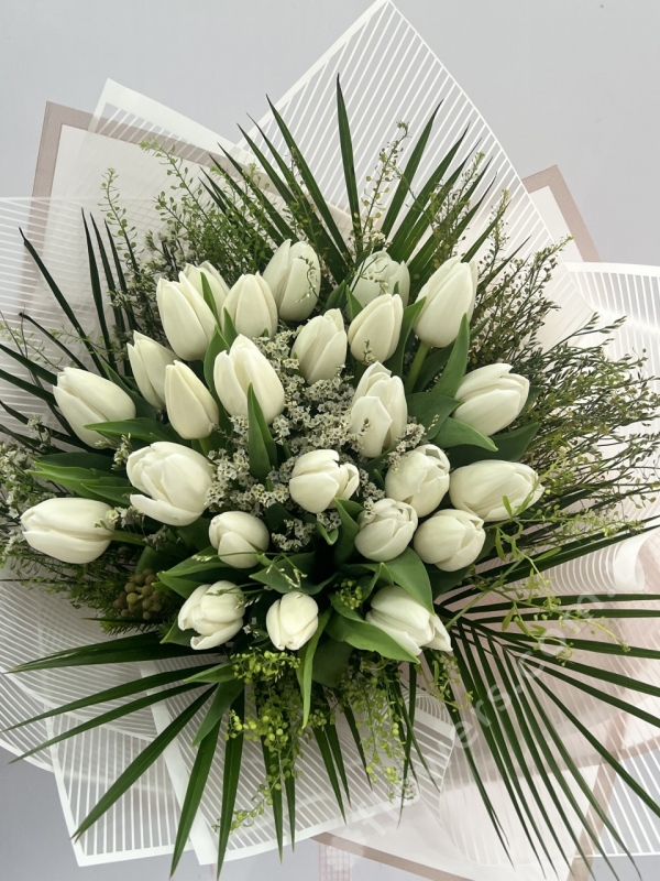 Special White Tulip Bouquet