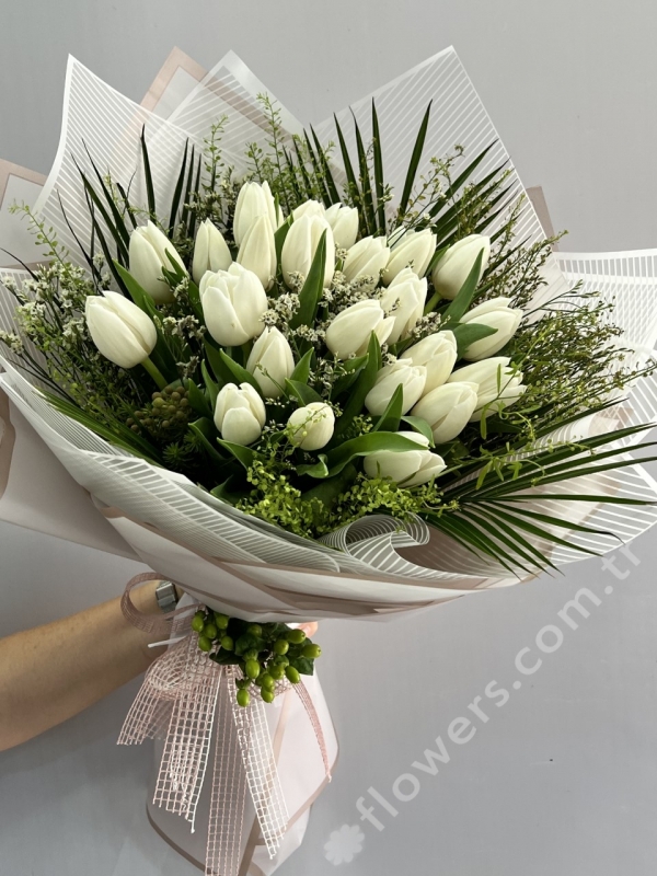 Special White Tulip Bouquet
