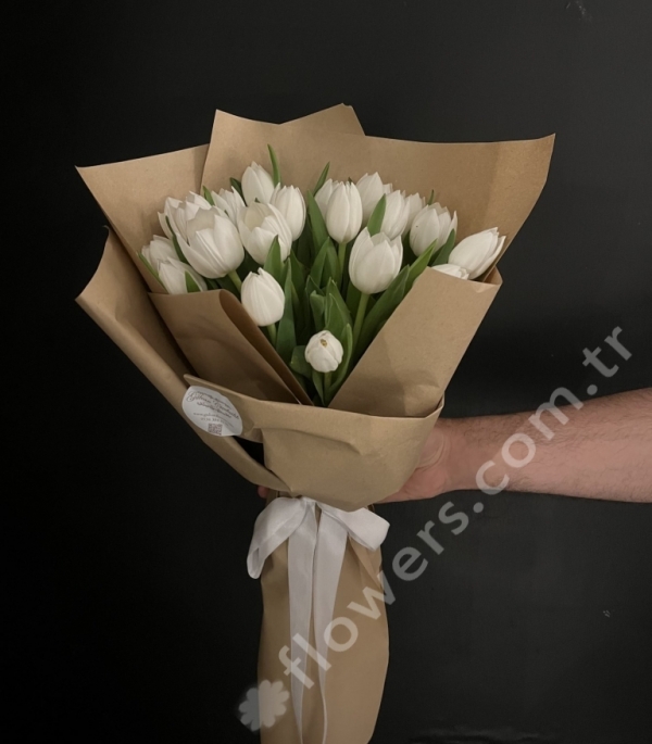 21 White Tulip Bouquet