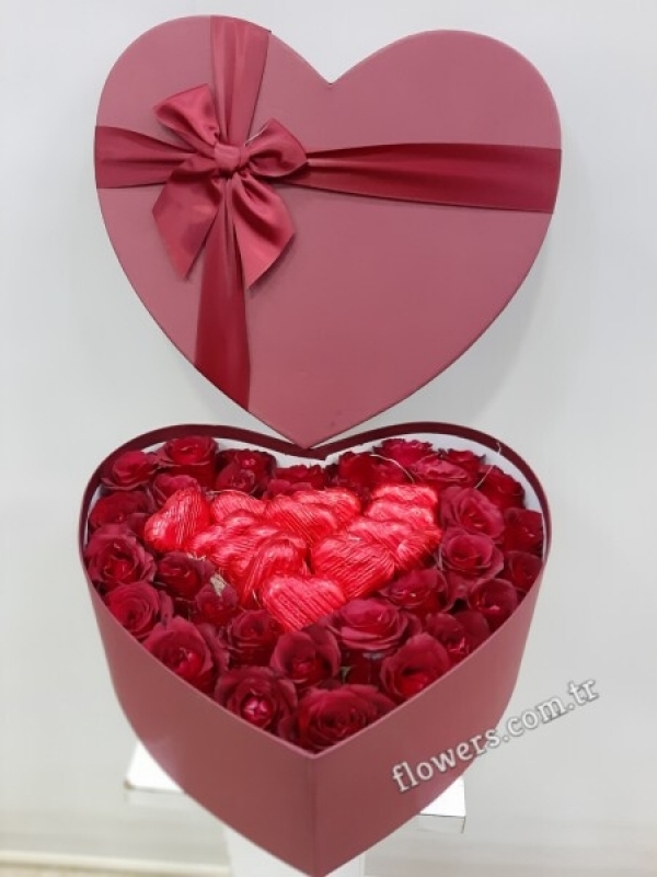 Alluring Heart Shaped Roses & Chocolates