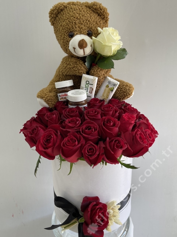 Super Romantic Flower Arrangement